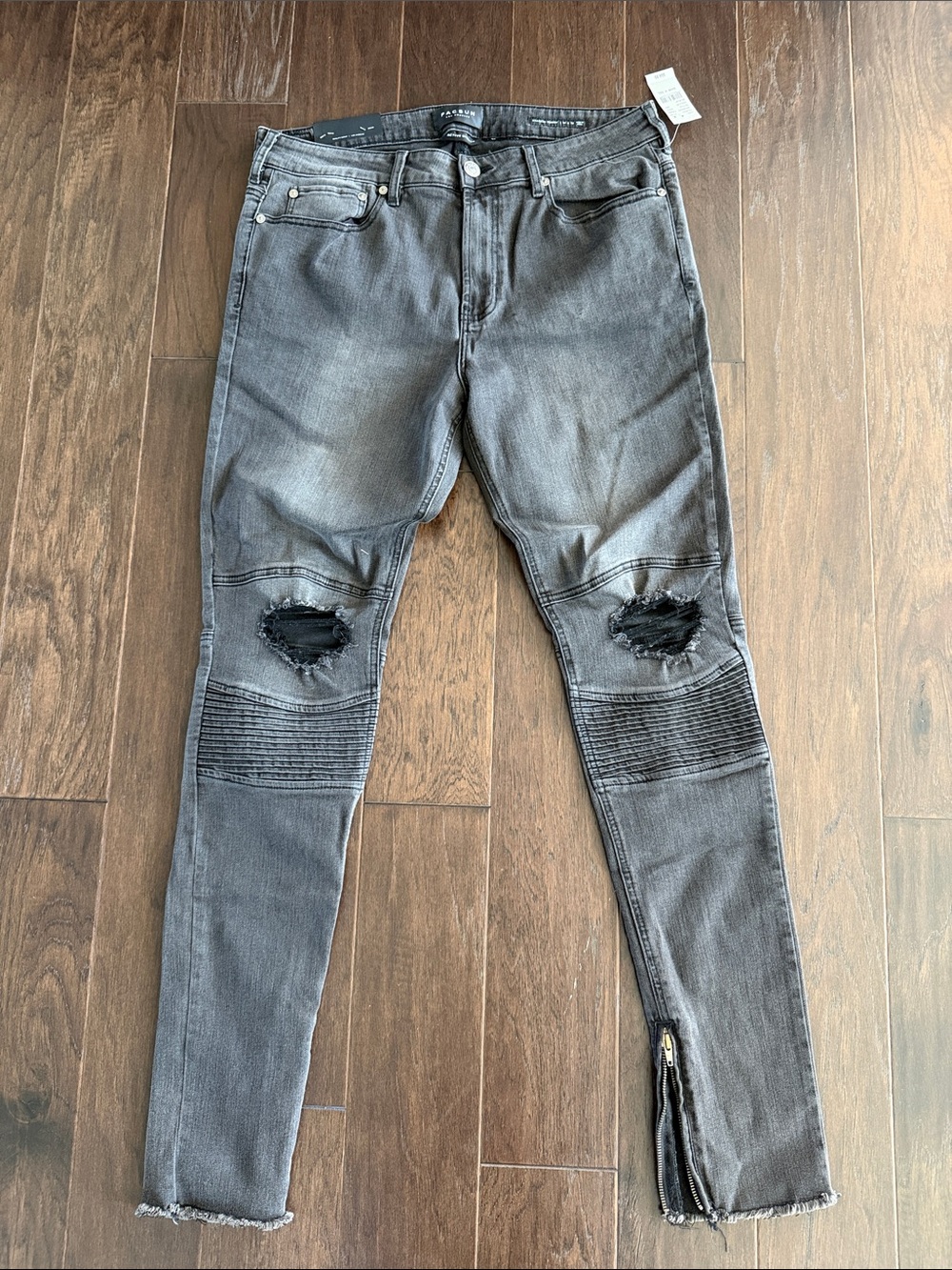 PacSun Men's Washed Gray Skinny Moto Jeans with Knee Rips